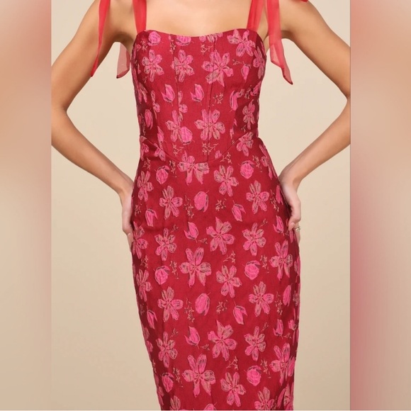 Lulu's Magenta Floral Jacquard Midi Dress - Picture 4 of 10